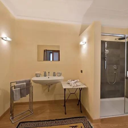 C-rooms, Residenza Correggio Appartement